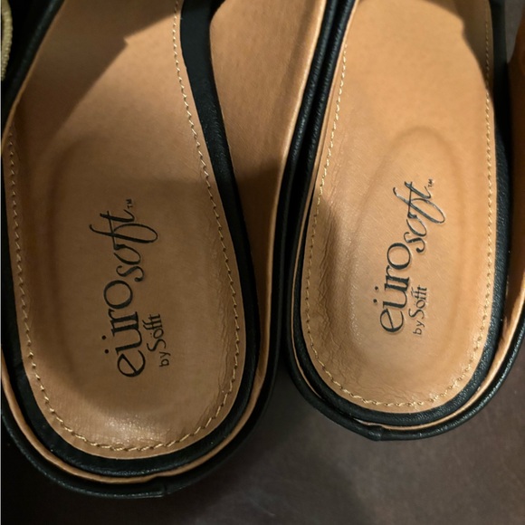 EuroSoft Women's Black low heel wedge Sandals brand new in box size 9 - Picture 6 of 6